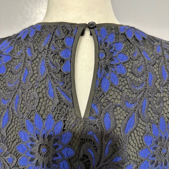 Loft black and blue lace sleeveless top size M - Picture 2 of 6